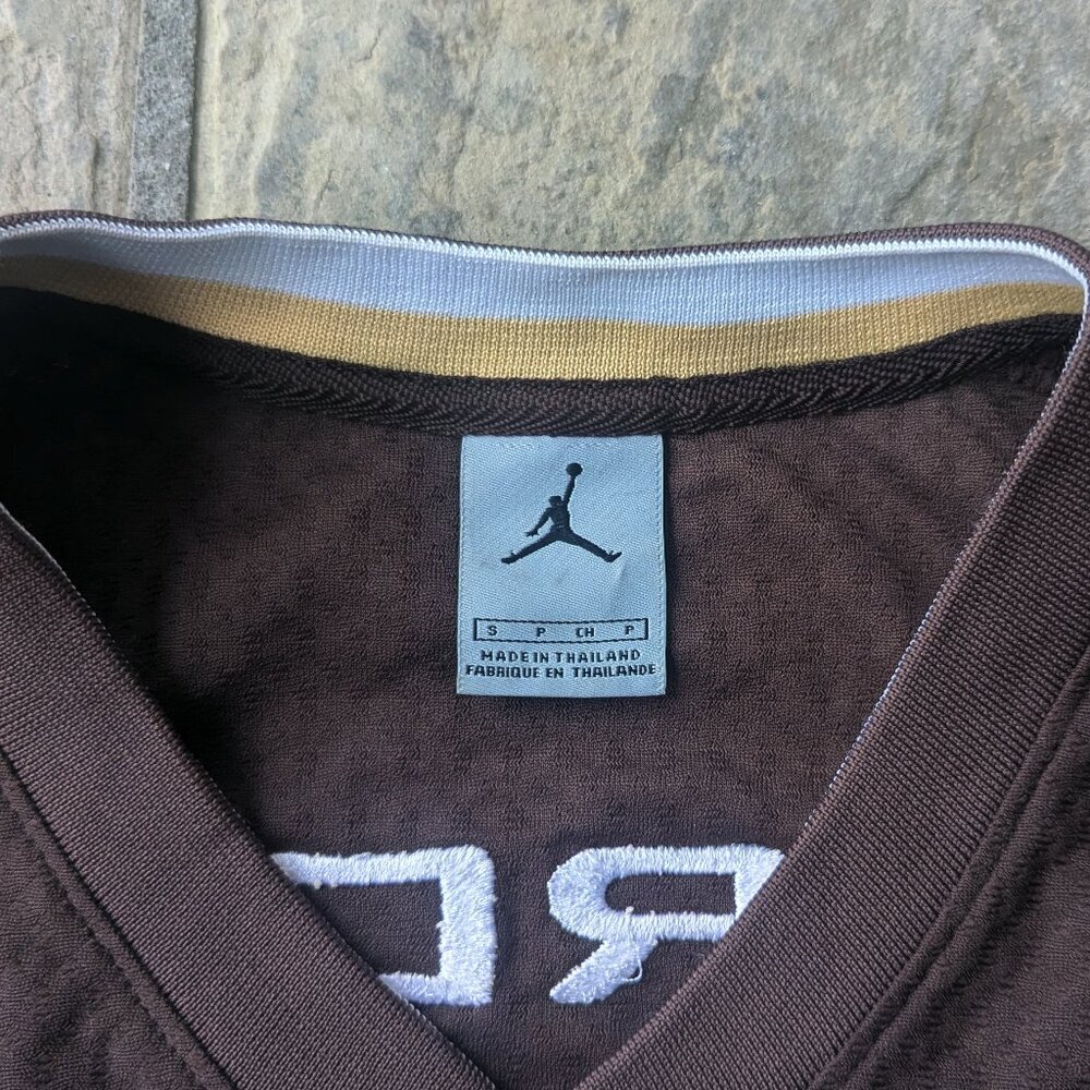Vintage Air Jordan Jersey Mens Brown Michael Jordan 23 Stitched Jumpman - Picture 2 of 3